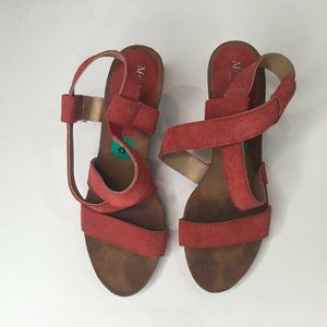 Bella Moda Womens Red Suede Block Ankel Strap